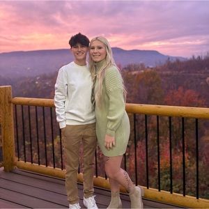 Meet your Posher, Alexia